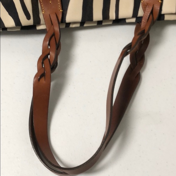 Dooney & Bourke handbag - Picture 11 of 14